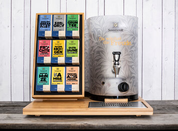TEESTATION MINI GASTRO inkl. Wasserkocher 5lt + Teespender Größe: 57 x 41 x 48 cm (B x T x H) | © SONNENTOR